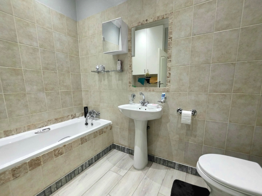 5 Bedroom Property for Sale in Keidebees Northern Cape